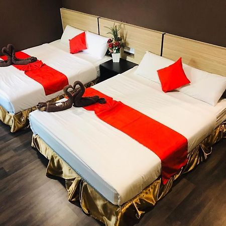 Highway Times Inn Hotel Ipoh Bagian luar foto